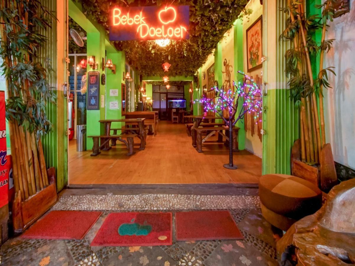 Oyo Life 3103 Opo Homestay & Kost Malang Eksteriør bilde
